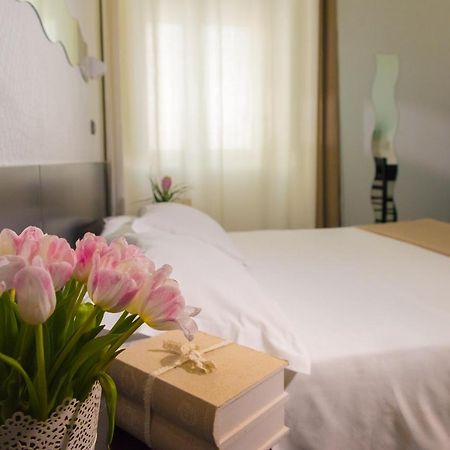 Hotel Santa Chiara โนเชรา อินเฟอริโอเร ภายนอก รูปภาพ