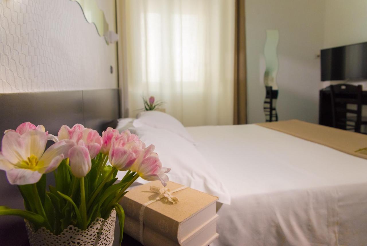 Hotel Santa Chiara โนเชรา อินเฟอริโอเร ภายนอก รูปภาพ