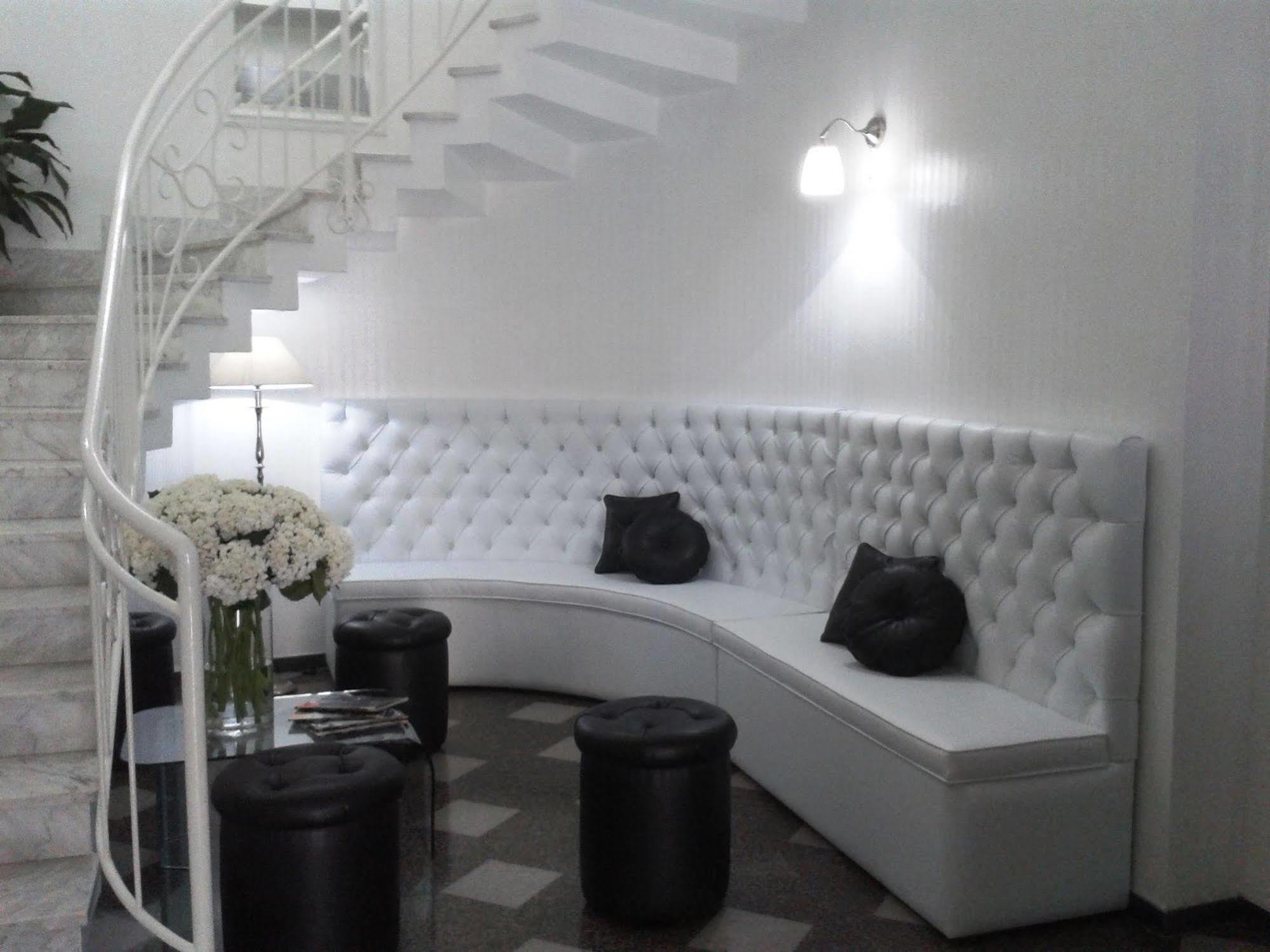 Hotel Santa Chiara โนเชรา อินเฟอริโอเร ภายนอก รูปภาพ
